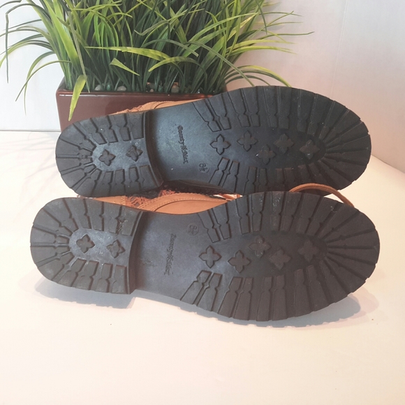 Beauty Max Lace Ankle Boots Size 6.5 - Picture 7 of 8